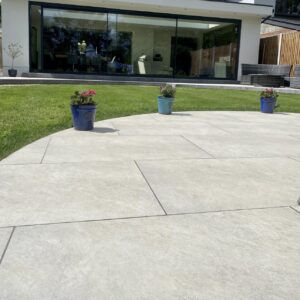 Outdoor Porcelain Tiles - Quartz White