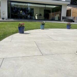 Outdoor Porcelain Tiles - Quartz White